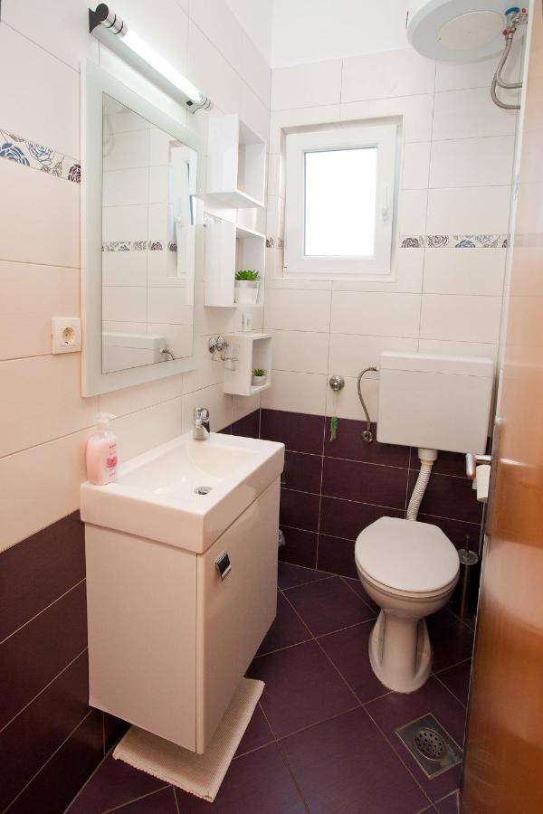 Apartments Guc Preko Eksteriør bilde