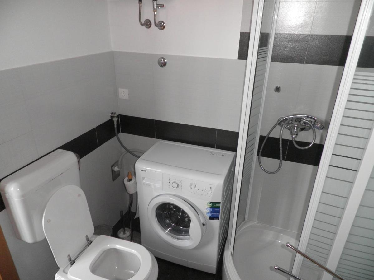 Apartments Guc Preko Eksteriør bilde
